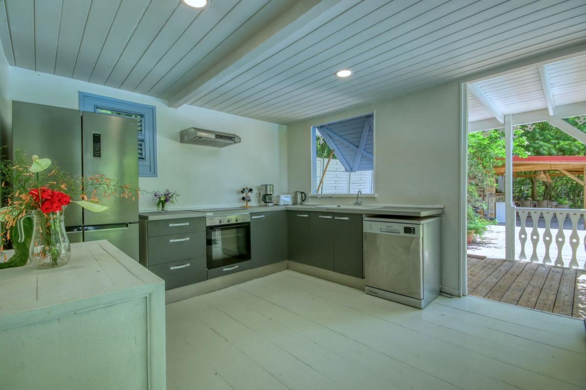 location de villa Sainte-Anne Martinique 6 personnes cuisine 1